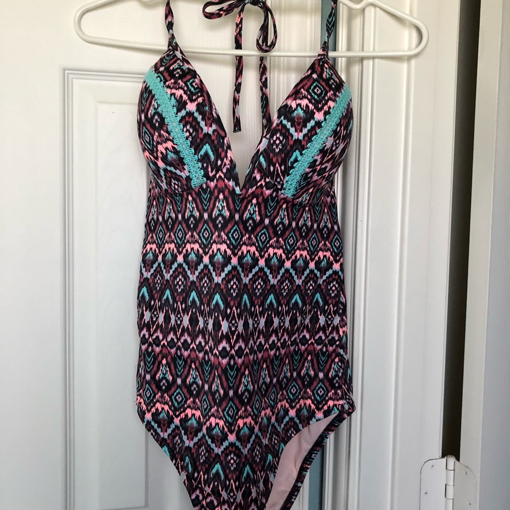 Shade & Shore One piece swimsuit